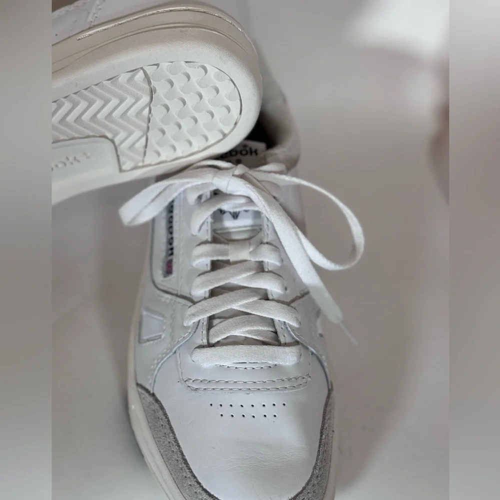 NEW Reebok LT Court Shoes - Picture 2 of 5